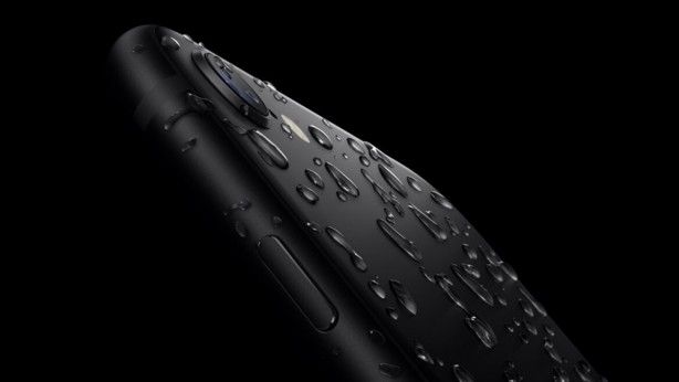 İşte iPhone SE'nin özellikleri ve Türkiye fiyatı 7