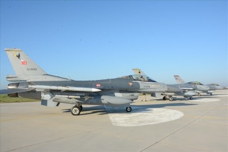 Türkiye'den Akdeniz'de gövde gösterisi: 17 uçak, 8 fırkateyn... 11