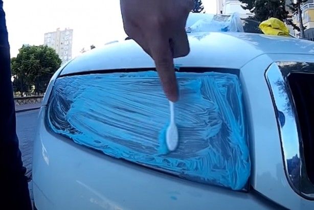 Diş macununun araba farına inanılmaz etkisi 7