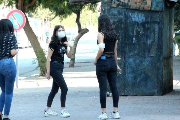 Polisleri gören genç kız kaçmaya çalıştı 8