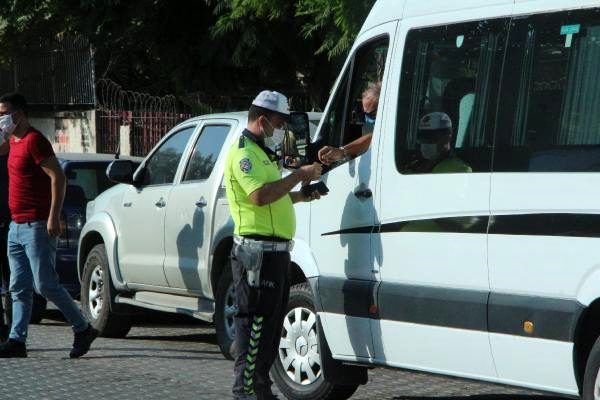 Polisleri gören genç kız kaçmaya çalıştı 9