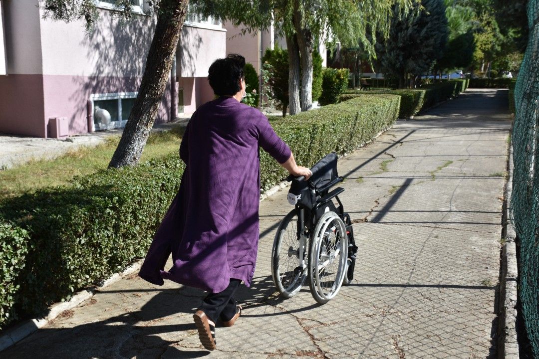 15 hastaya tekerlekli sandalye desteği 6