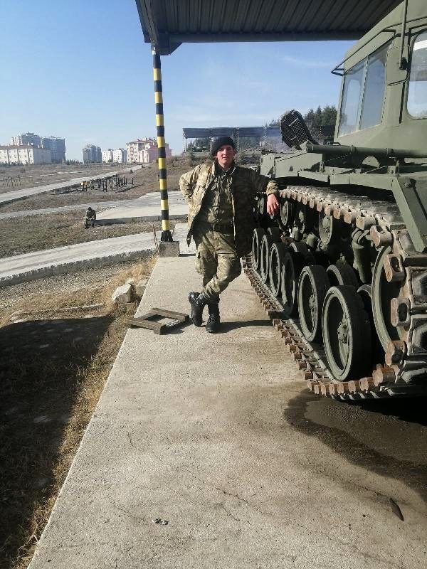 Askere gidebilmek için 3 ayda 61 kilo verdi 10