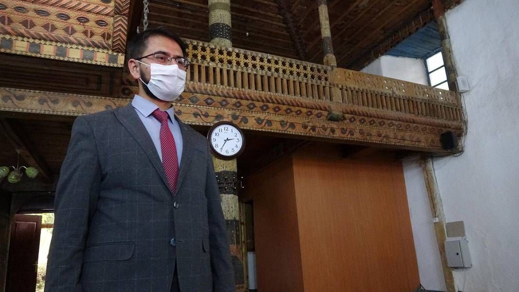 Tek bir çivi bile çakılmadan! Yıllardır ayakta 11