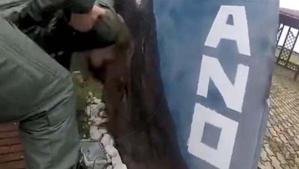 İtalya'daki pilotun görüntüleri depreme neden oldu 4