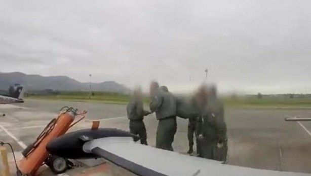 İtalya'daki pilotun görüntüleri depreme neden oldu 3