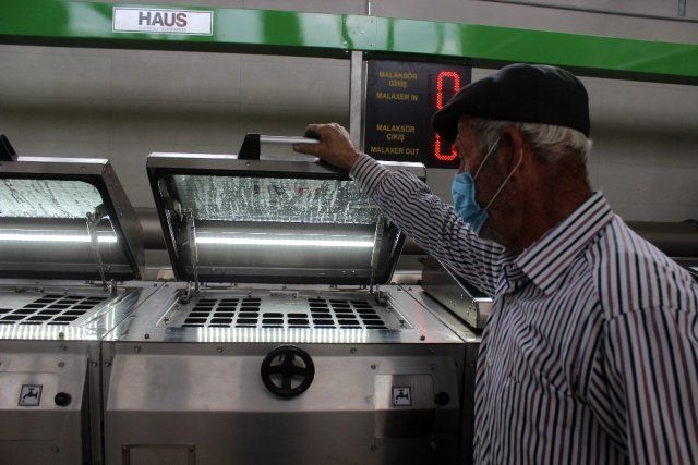 Köylülerden imece usulü fabrika 3