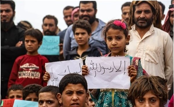 Tek sözü yetti! Müslümanlardan Macron'a tepki 9