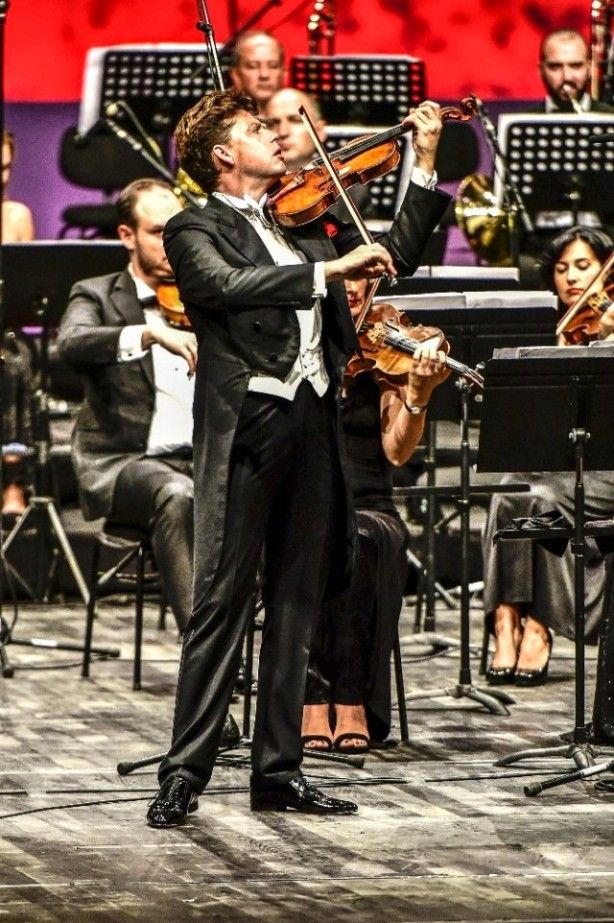 Görme engelli gencin çektiği fotoğraflar olay oldu 10