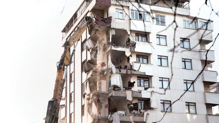 İşte riskli binadan kurtulmanın 10 yolu 1