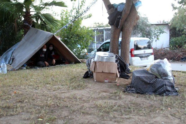 İnternetteki ilan hayatlarını kabusa çevirdi! 1