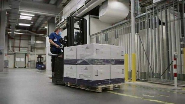 Dünyanın merakla beklediği aşı yola çıkıyor! 15