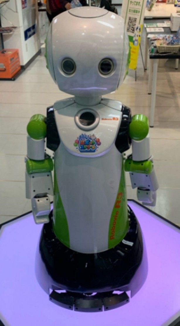 Robotu işe aldılar! Bakın ne yapıyor? 3