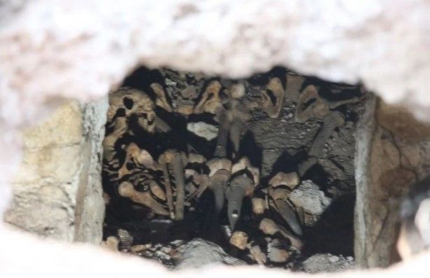 Tarla sürerken düştü! Görünce şoke oldu 4