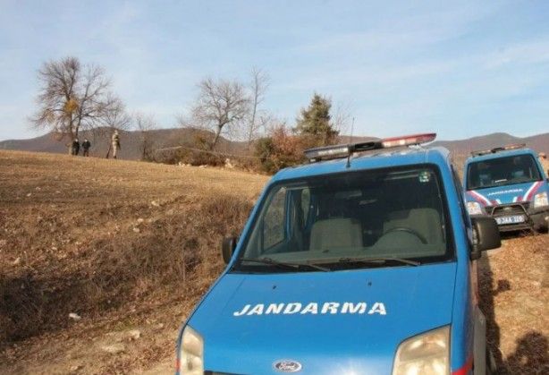 Tarla sürerken düştü! Görünce şoke oldu 5