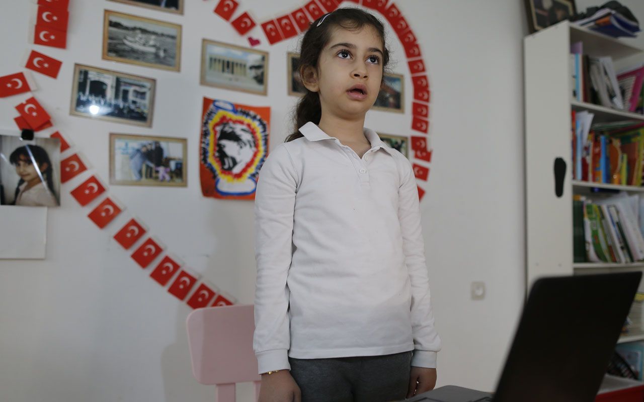 Bakan çağrı yapmıştı! 81 ilde tüm okullarda İstiklal Marşı okundu 22