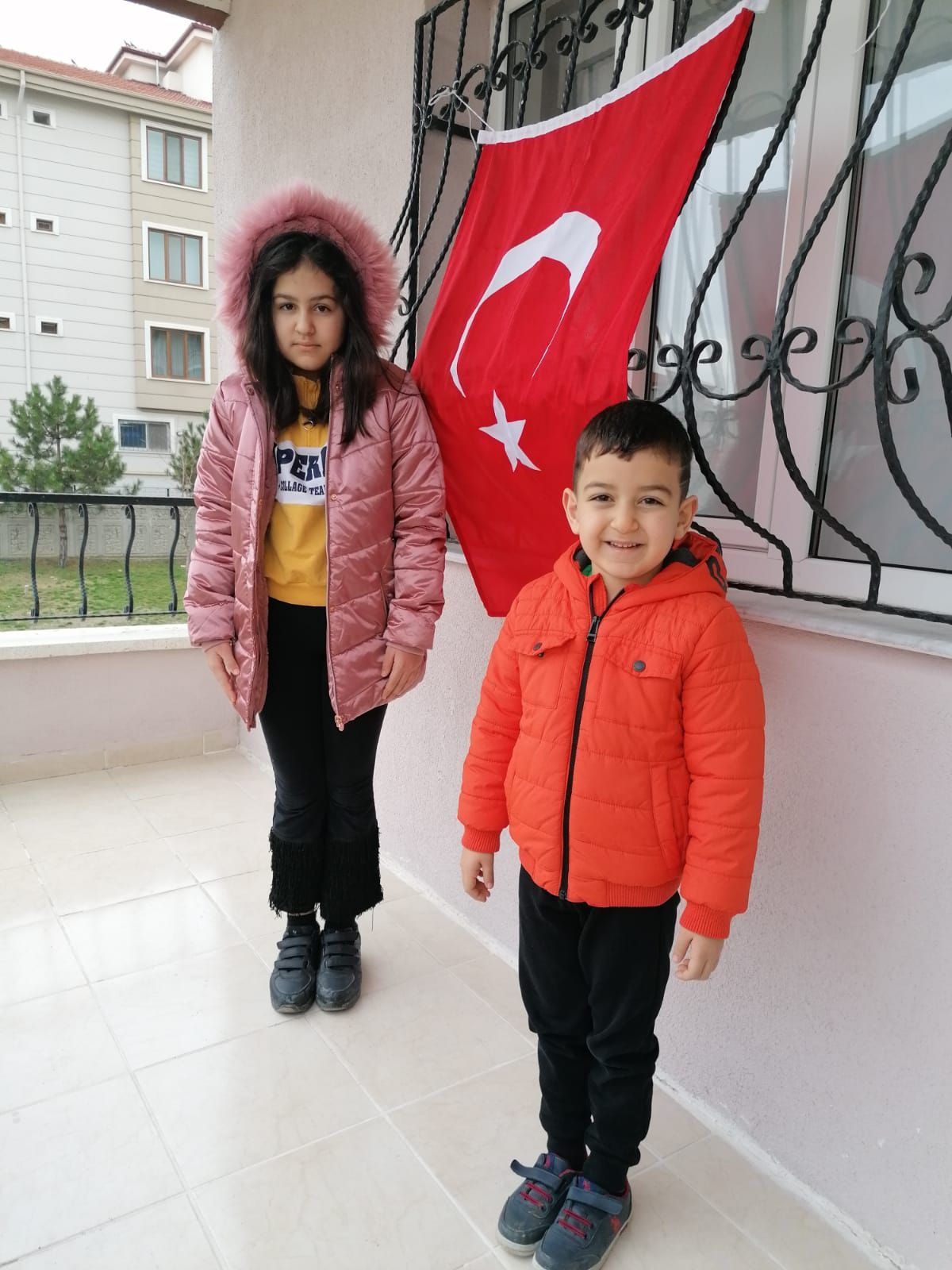 Bakan çağrı yapmıştı! 81 ilde tüm okullarda İstiklal Marşı okundu 13