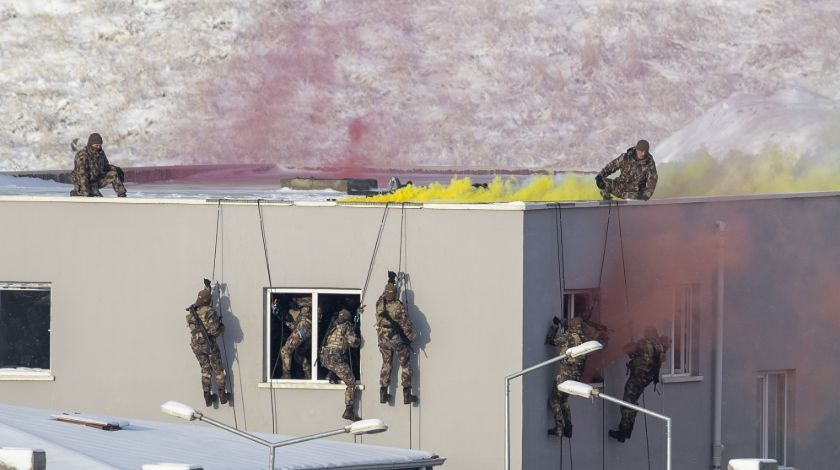 Özel harekâtçı kadınlar nefes kesti 9