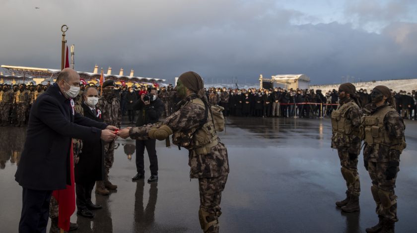 Özel harekâtçı kadınlar nefes kesti 56