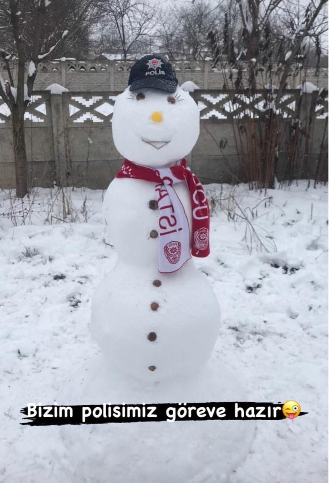 Yağış etkili oldu! Kardan adamlar görenleri gülümsetti... 15