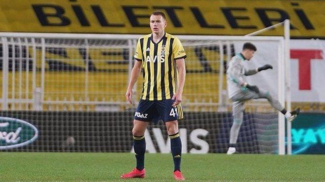 Süper Lig’de transfer fırtınası esiyor; İmzalar peş peşe geldi… 44