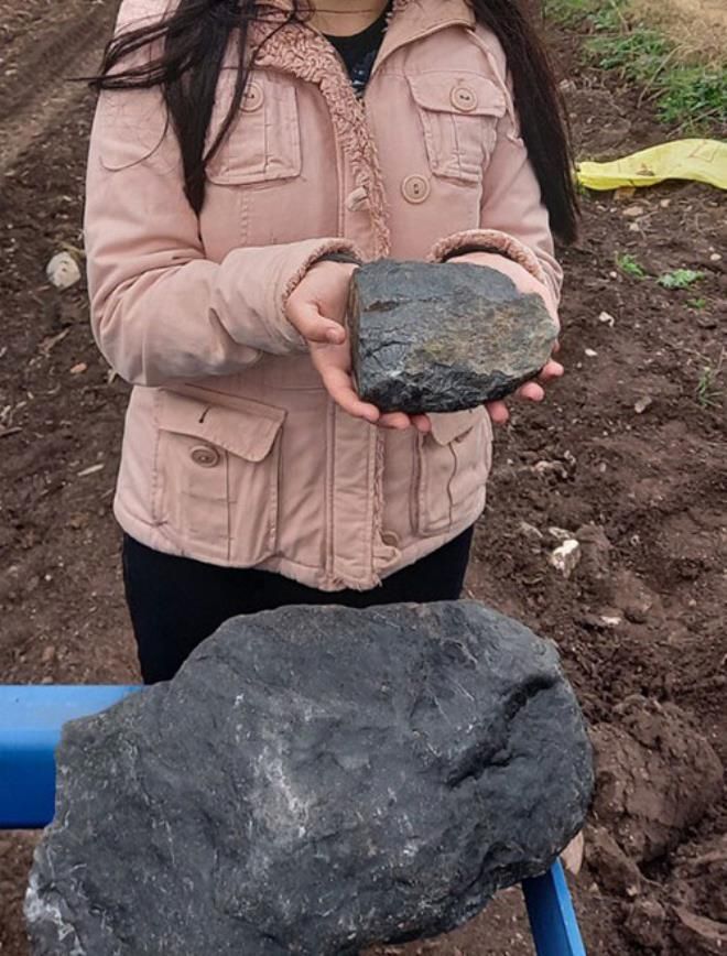 Tarla sürerken buldu, büyük heyecan yaşadı 9