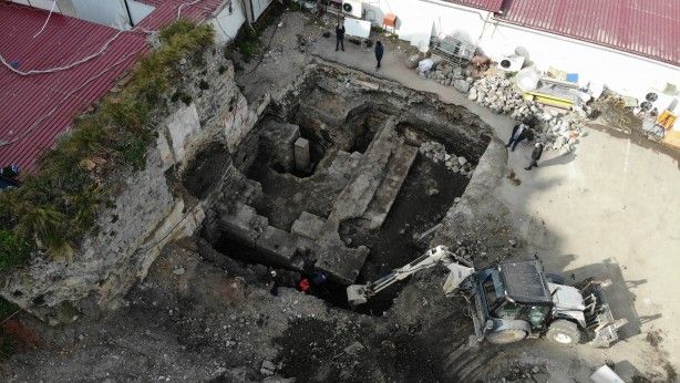 Roma dönenime ait! Yerin 4 metre altında... 5