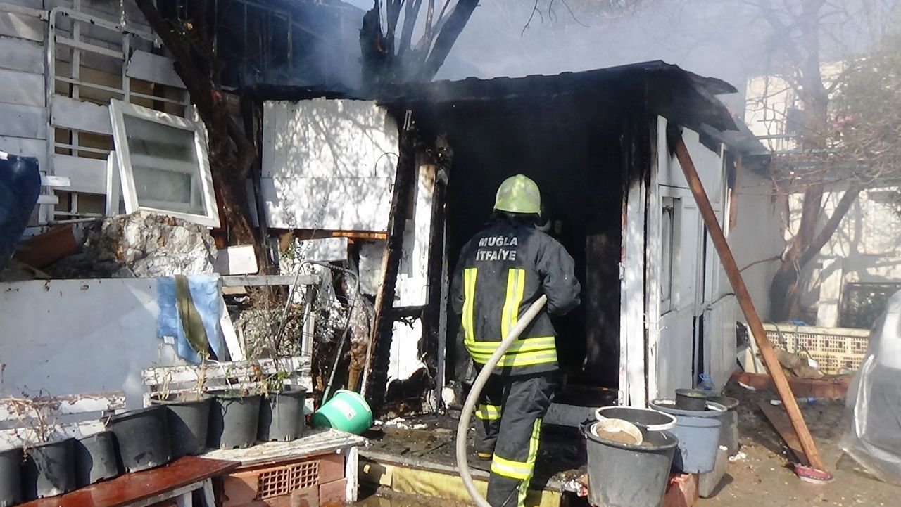 Tüpü çakmakla kontrol etti, olanlar oldu 3