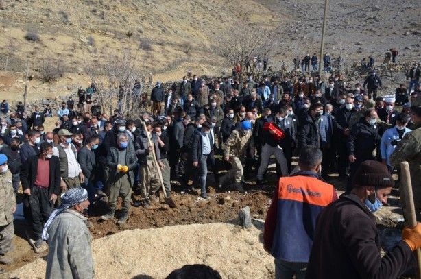 Şehit Aydemir dualarla uğurlandı 4