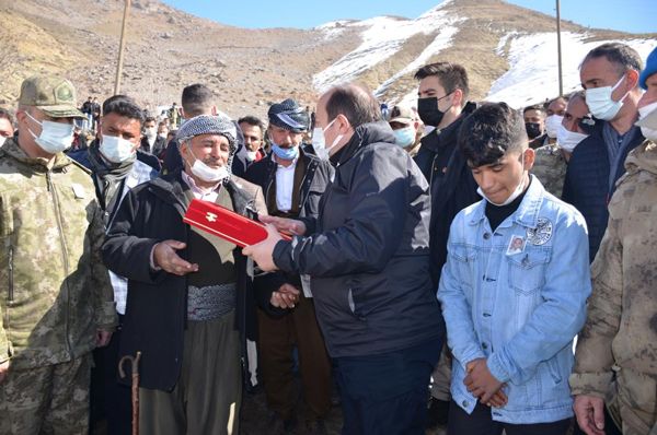 Şehit Aydemir dualarla uğurlandı 5