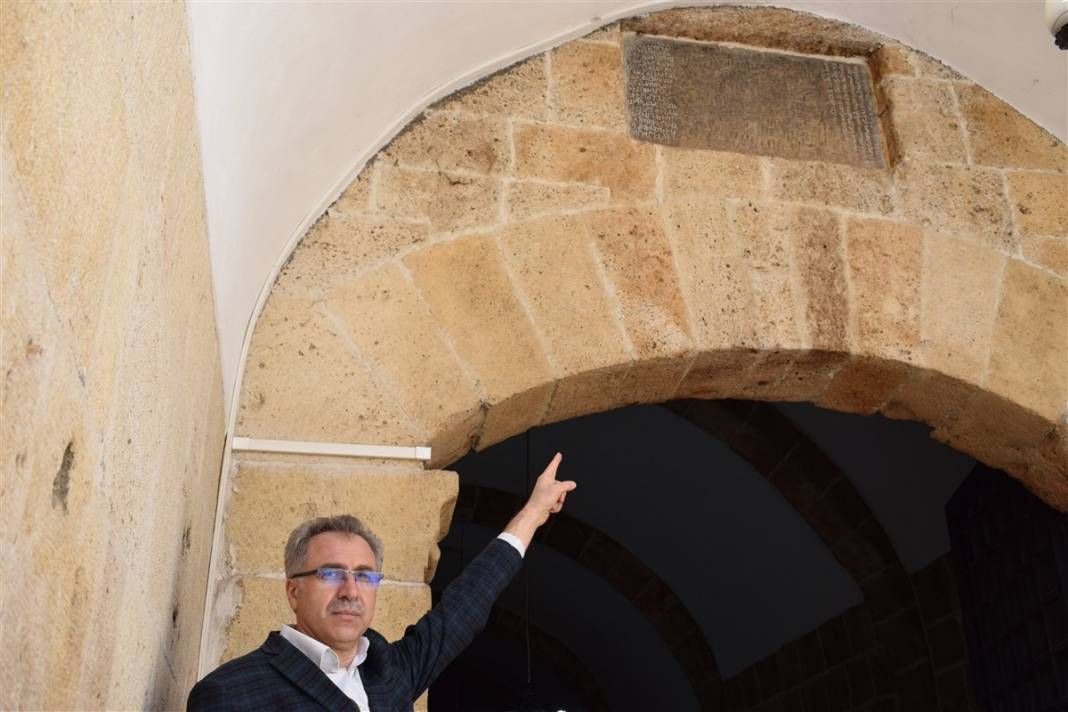 Benzeri yok... Üzerinde 3 dil birden var 7