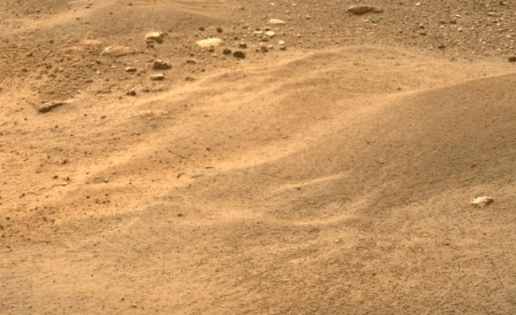 NASA'nın uzay aracından yeni görüntüler Jezero, Kızıl Gezegen'in ekvat 1