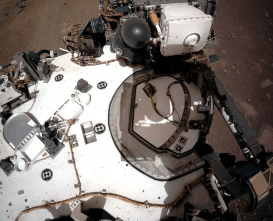 NASA'nın uzay aracından yeni görüntüler Jezero, Kızıl Gezegen'in ekvat 6