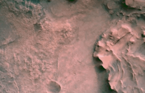 NASA'nın uzay aracından yeni görüntüler Jezero, Kızıl Gezegen'in ekvat 4