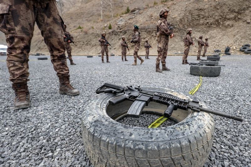 'Özel kahramanlar' tetikte! PKK'nın kabusu oldular 9