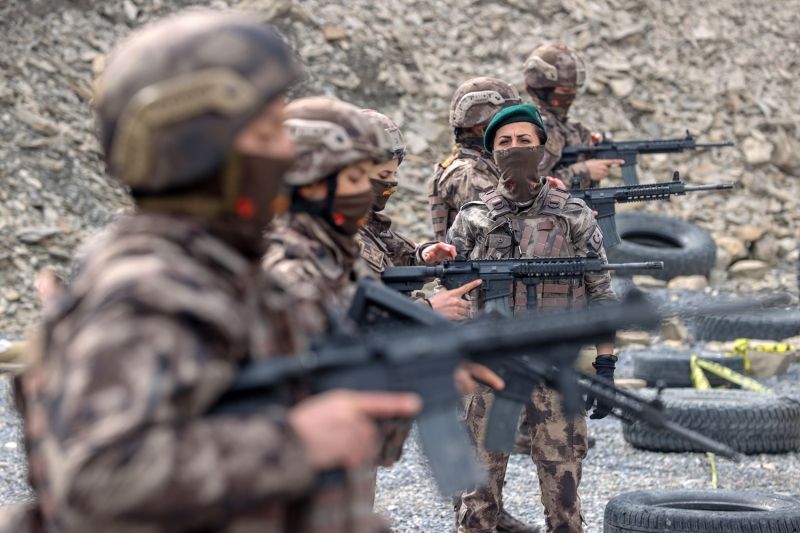 'Özel kahramanlar' tetikte! PKK'nın kabusu oldular 10