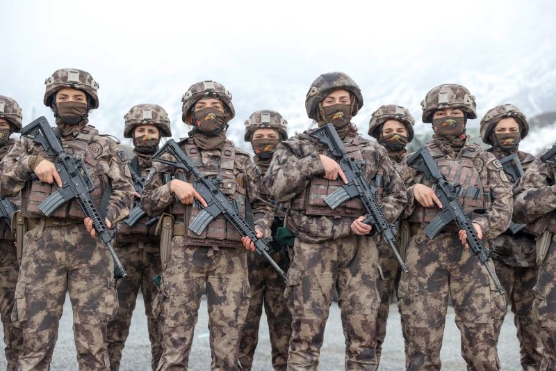 'Özel kahramanlar' tetikte! PKK'nın kabusu oldular 24