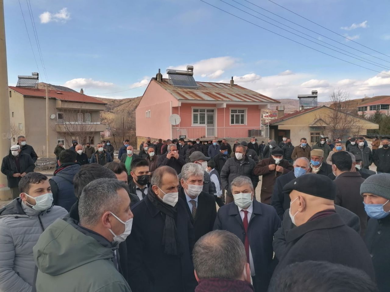 MHP'li Başkan Salim Koç, son yolculuğa uğurlandı 5