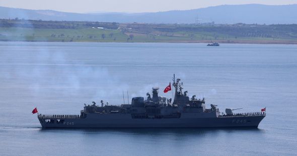 Türk Yıldızları'nın Şehitler Abidesi'ndeki gösterisi nefes kesti 7