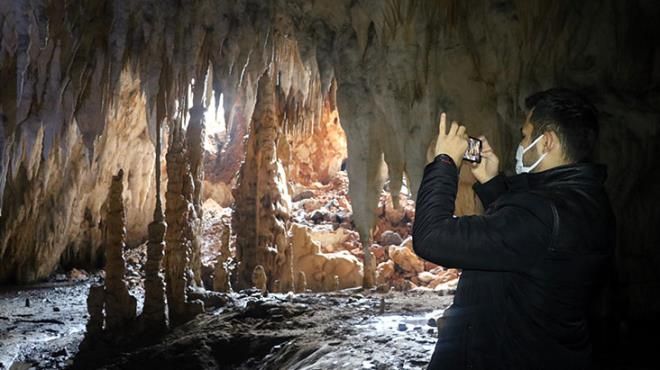 Tünel inşaatının girişi çökünce ortaya çıktı! 7