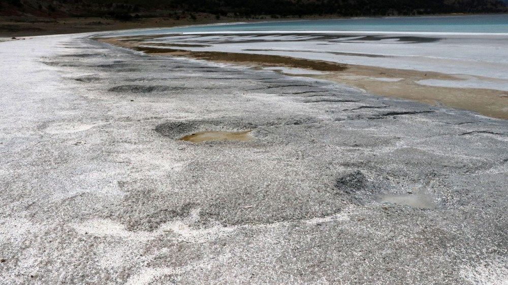 Salda Gölü'nde çukurlar kapanmaya başladı 7