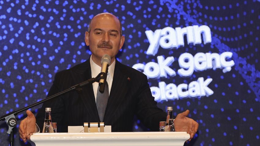 Bakan Soylu, 'Yarın Çok Genç Olacak Projesi' kapsamında çocuklarla buluştu 12