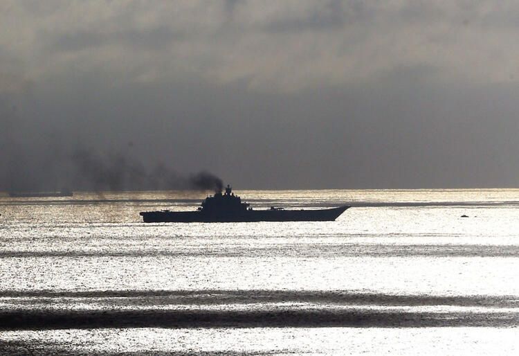 Rus savaş gemileri ateş açtı! 3