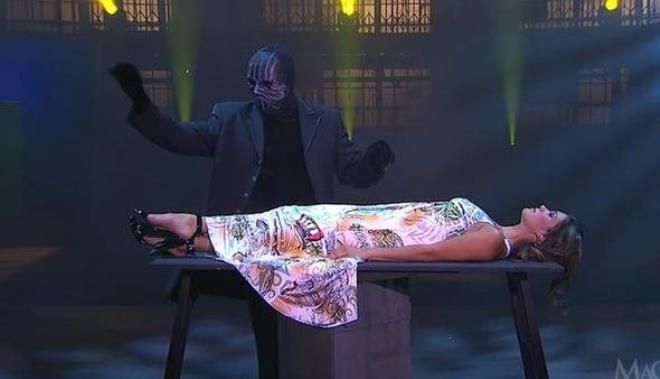 Maskeli Sihirbaz hilesini ifşa etti! 3