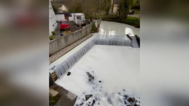 Dereden akanı görenler hayrete düştü 5