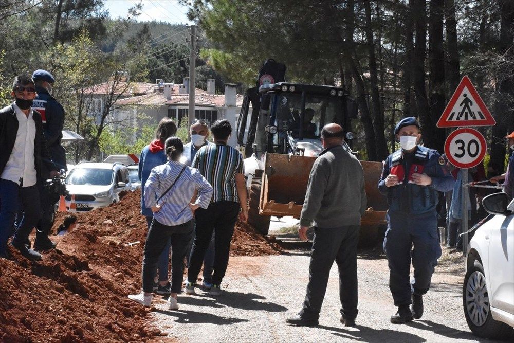 Sulama kanalı kazısında ortaya çıktı! Görenler şaşırdı 3
