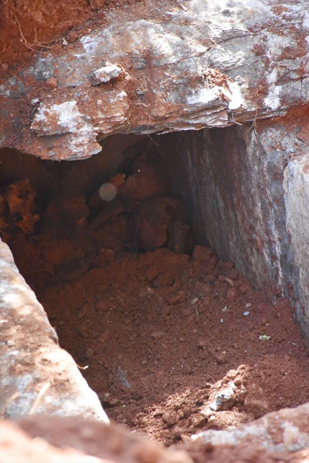 Sulama kanalı kazısında ortaya çıktı! Görenler şaşırdı 6