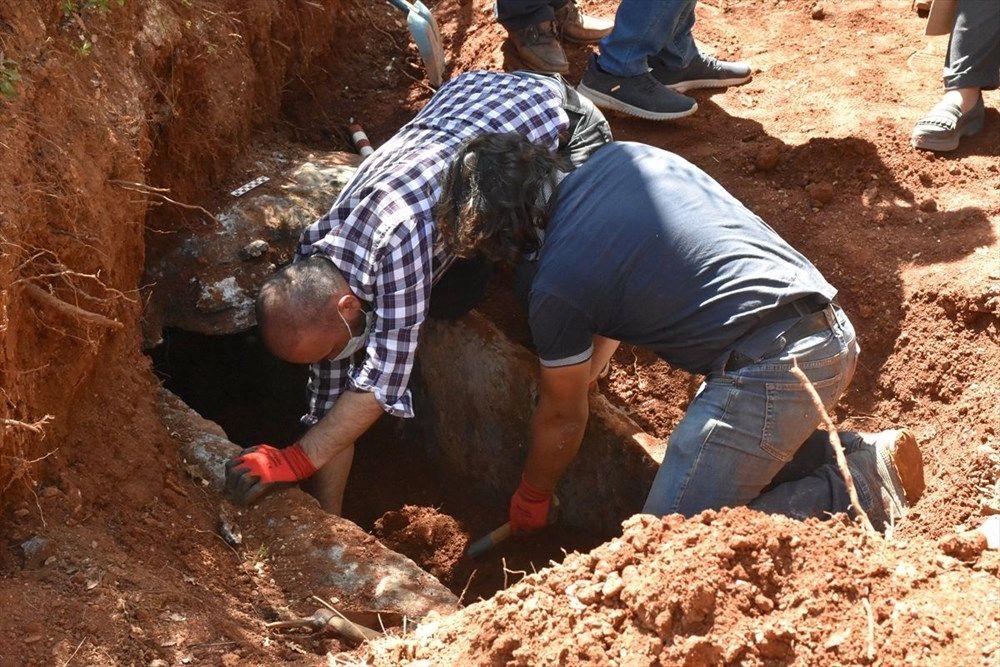 Sulama kanalı kazısında ortaya çıktı! Görenler şaşırdı 8