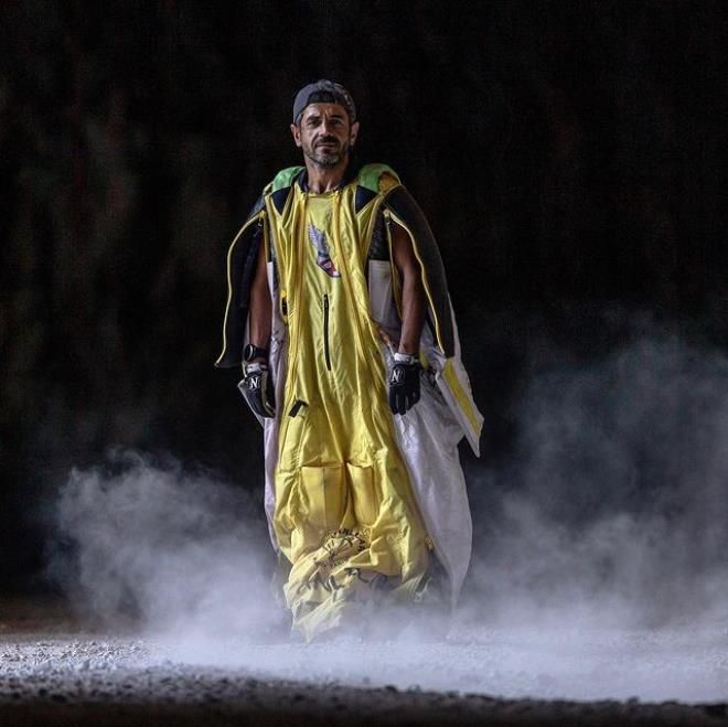 Her gün işinden evine uçarak gidiyor 4