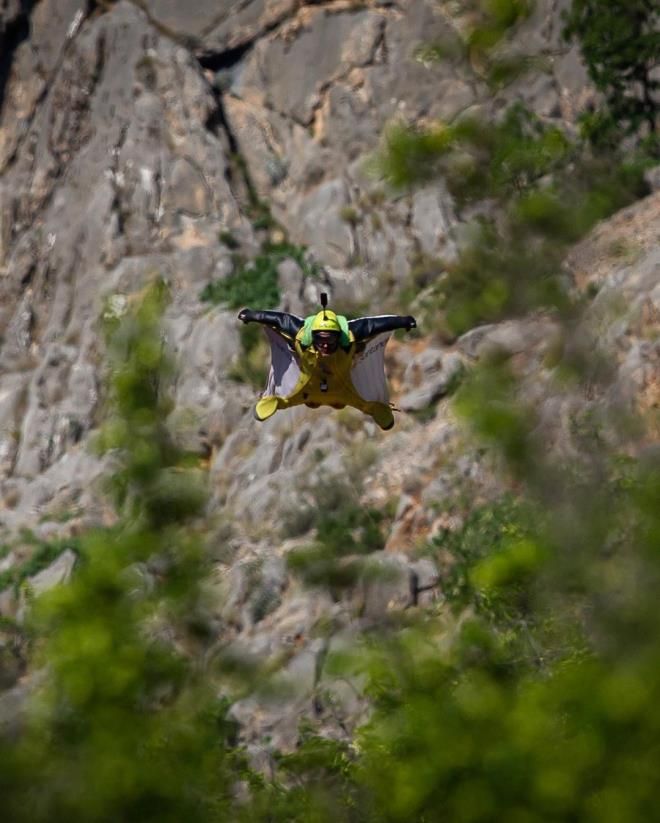 Her gün işinden evine uçarak gidiyor 8